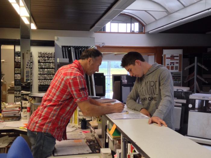 Ma vie d'Apprenti : Alix travaille chez son père